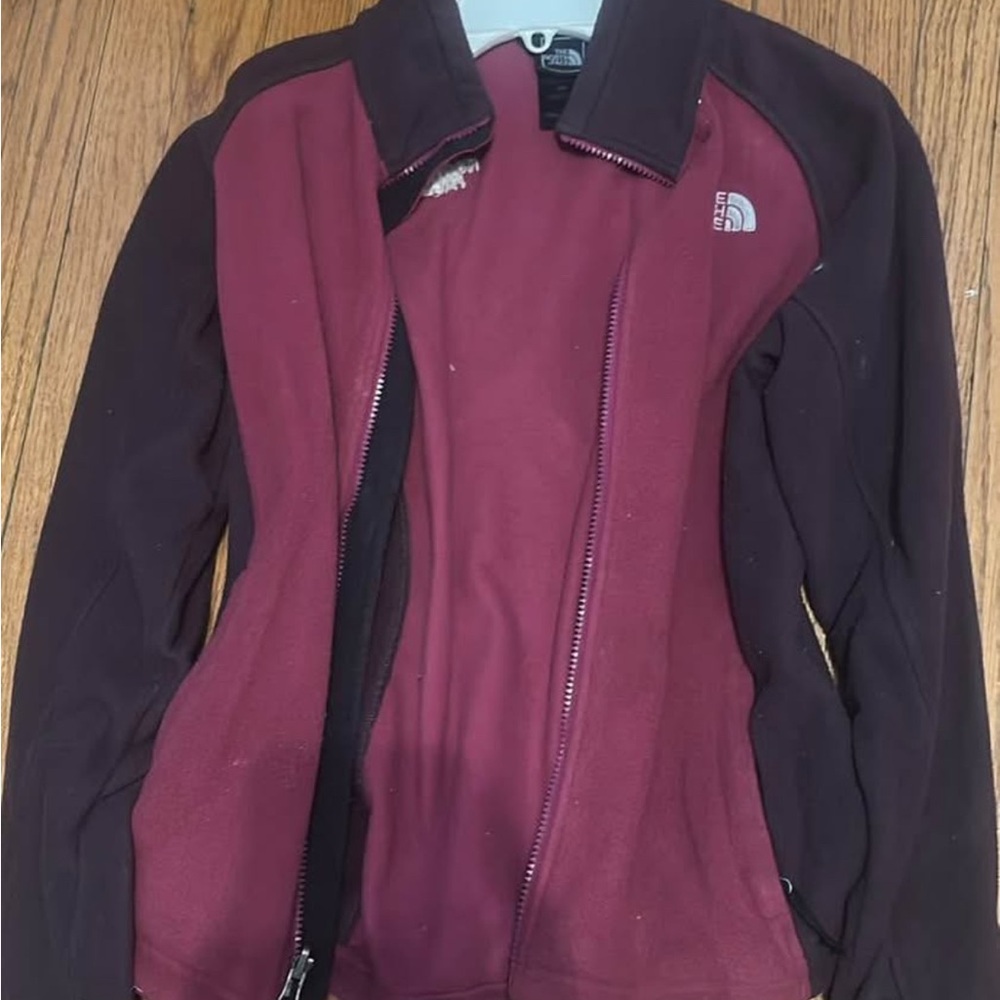 The North Face Women's Black and Burgundy Ski Jacket